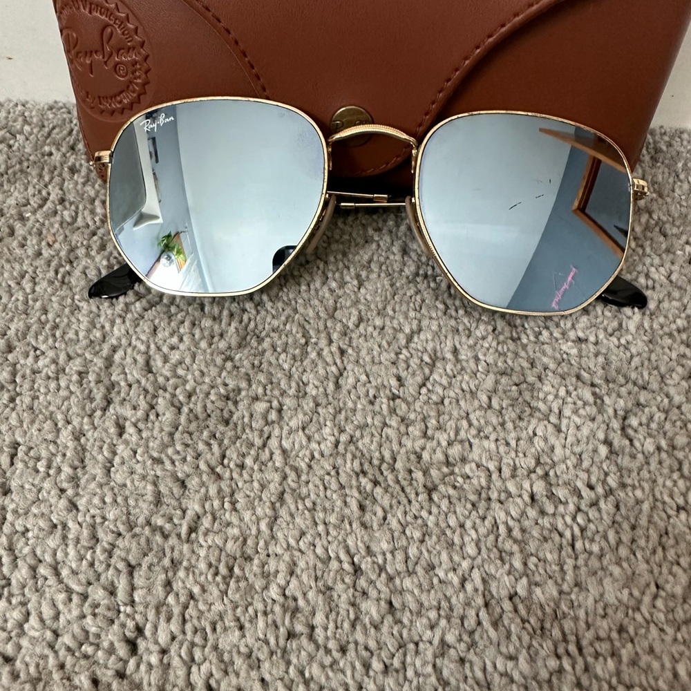Ray-Ban Gold and Mirrored Sunglasses